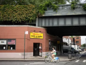 Hector's, NYC, source: Aristide Economopoulos / New York Post