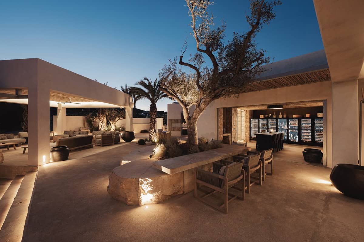 Crios beach bar at Paros